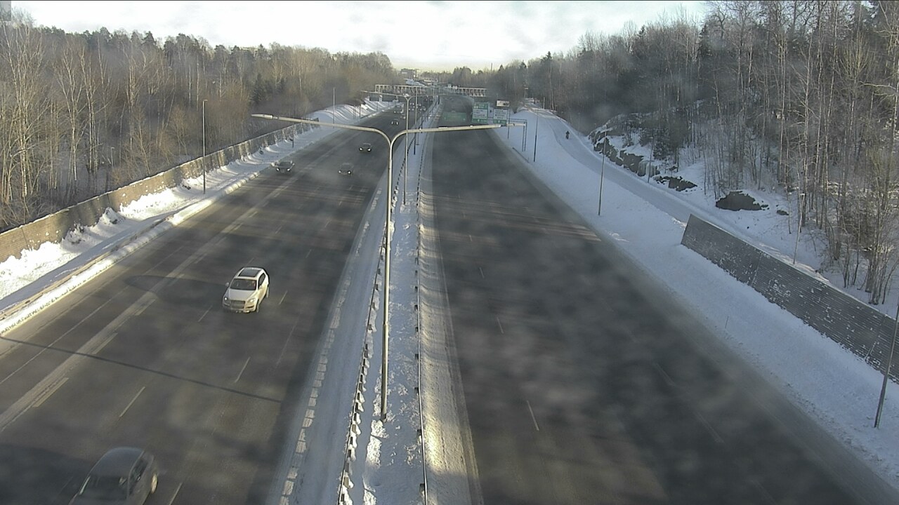 Weather Camera Image Road 51 Espoo, Westend, Espoo, Uusimaa