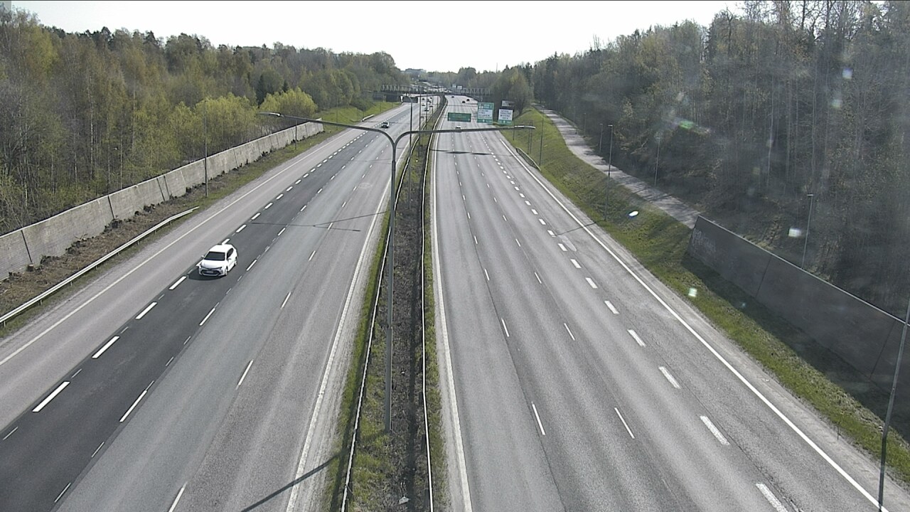 Weather Camera Image Road 51 Espoo, Westend, Espoo, Uusimaa