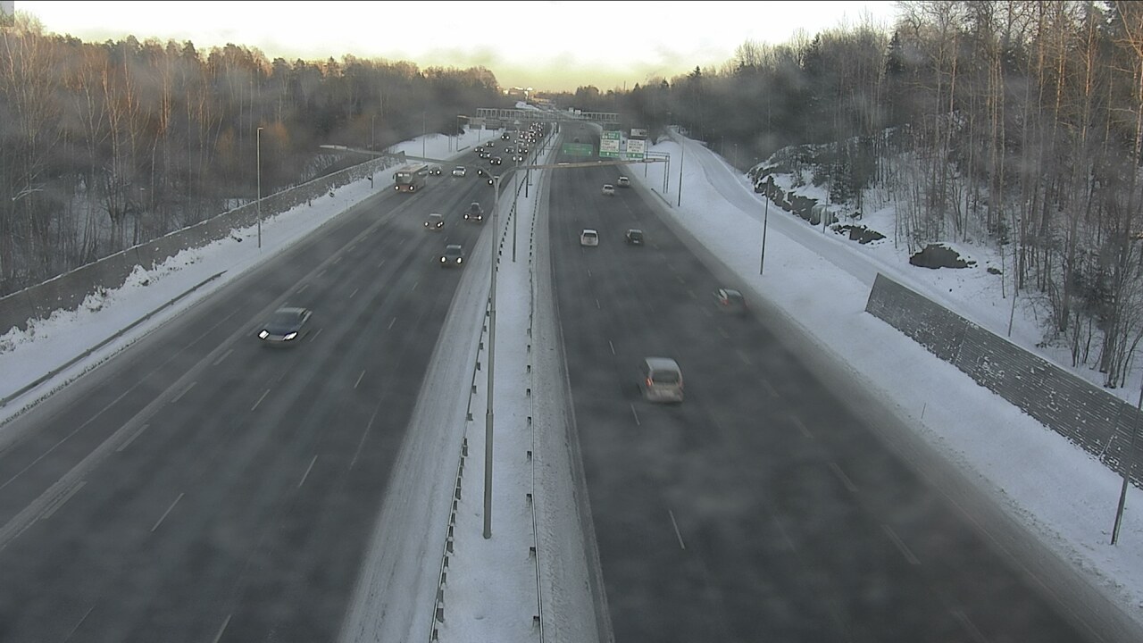 Weather Camera Image Road 51 Espoo, Westend, Espoo, Uusimaa