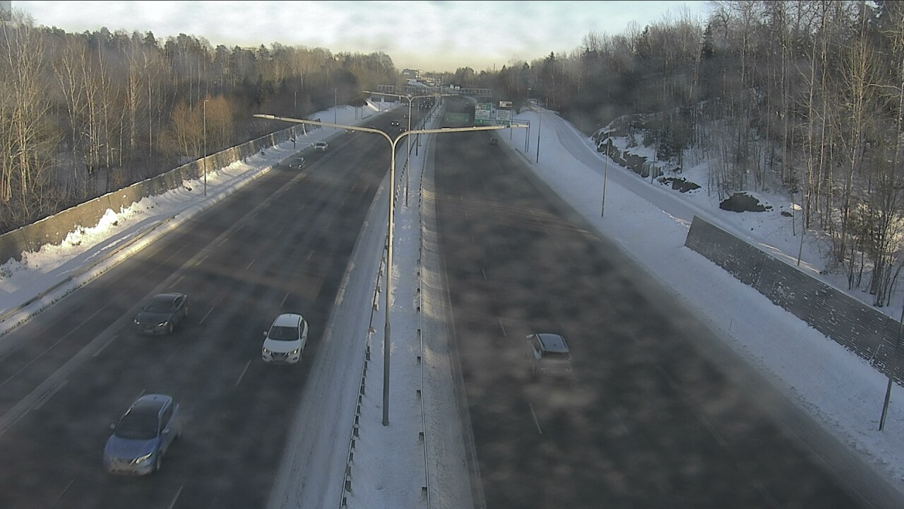Weather Camera Image Road 51 Espoo, Westend, Espoo, Uusimaa