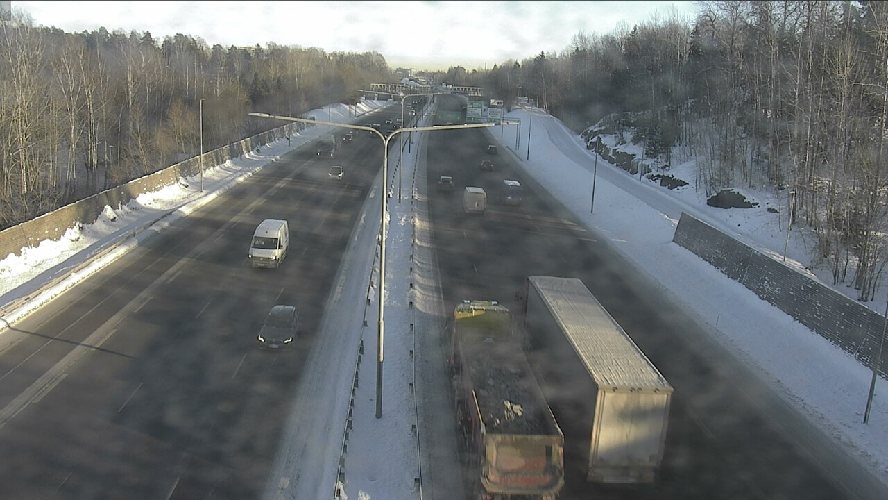 Weather Camera Image Road 51 Espoo, Westend, Espoo, Uusimaa