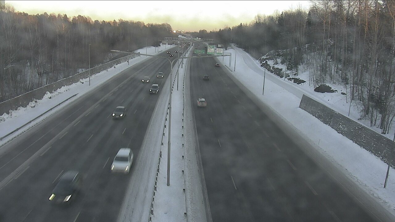 Weather Camera Image Road 51 Espoo, Westend, Espoo, Uusimaa