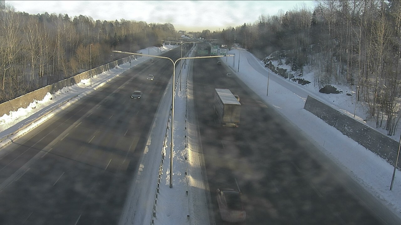 Weather Camera Image Road 51 Espoo, Westend, Espoo, Uusimaa
