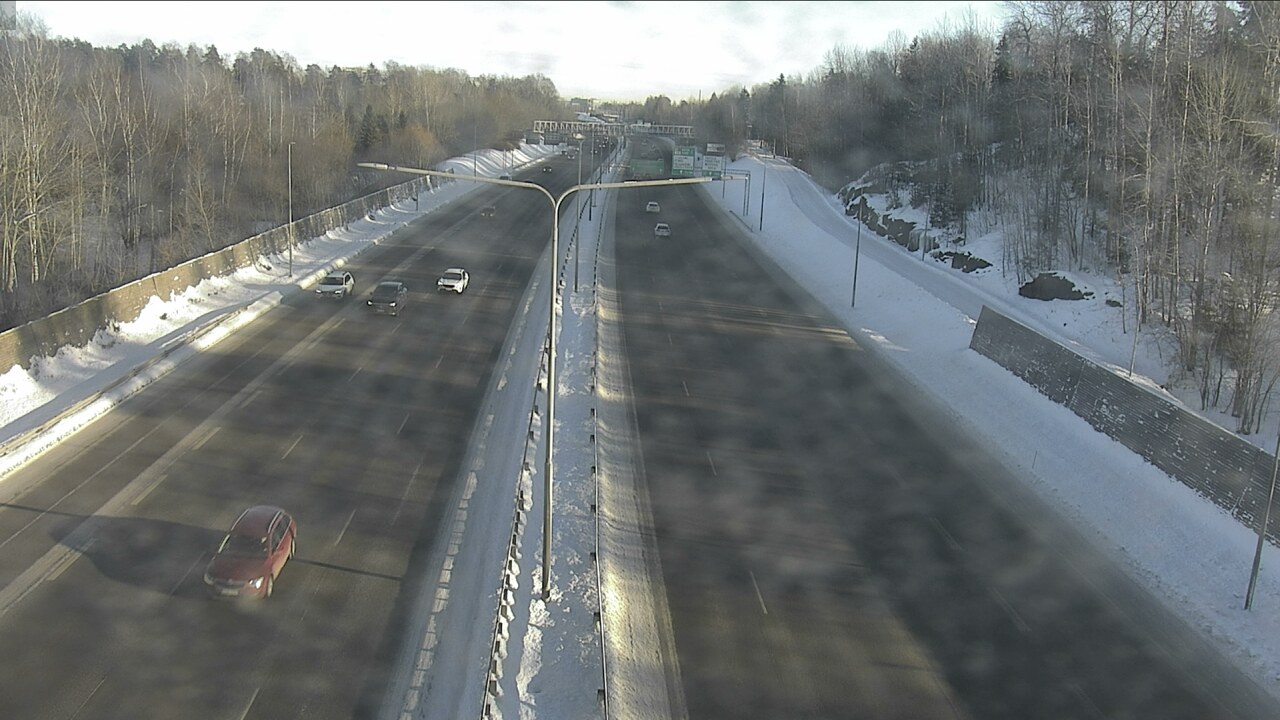 Weather Camera Image Road 51 Espoo, Westend, Espoo, Uusimaa
