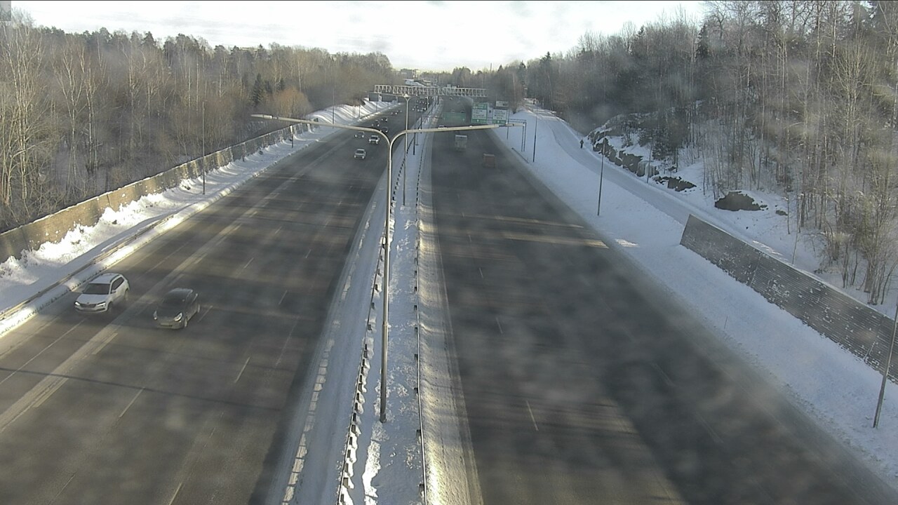 Weather Camera Image Road 51 Espoo, Westend, Espoo, Uusimaa