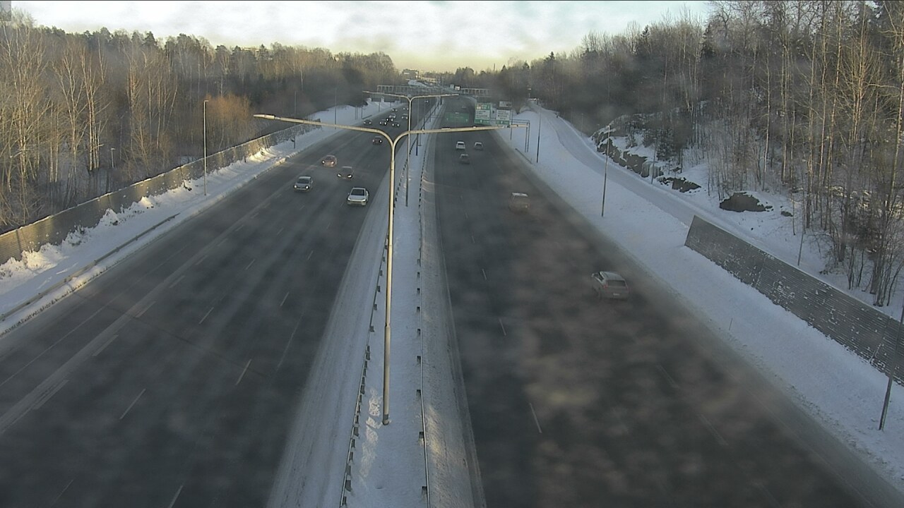 Weather Camera Image Road 51 Espoo, Westend, Espoo, Uusimaa