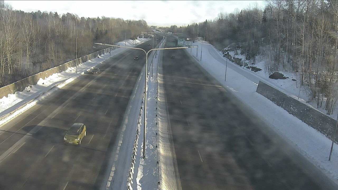 Weather Camera Image Road 51 Espoo, Westend, Espoo, Uusimaa