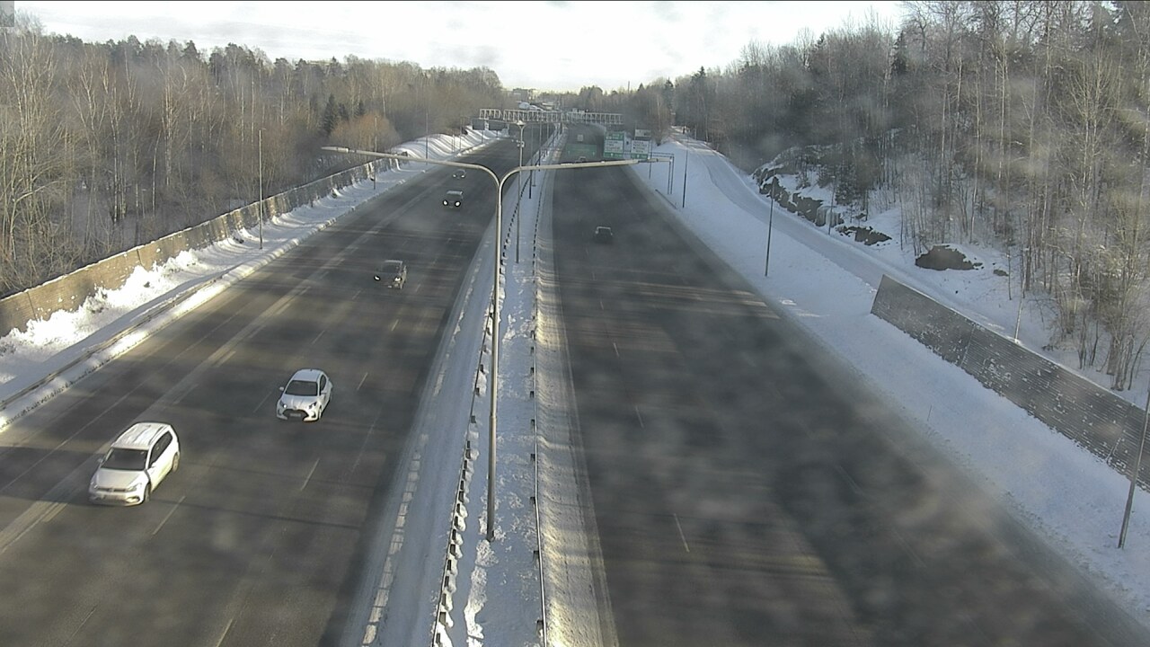 Weather Camera Image Road 51 Espoo, Westend, Espoo, Uusimaa