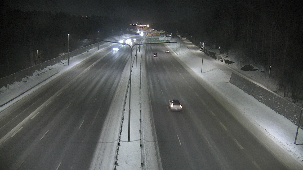 Weather Camera Image Road 51 Espoo, Westend, Espoo, Uusimaa