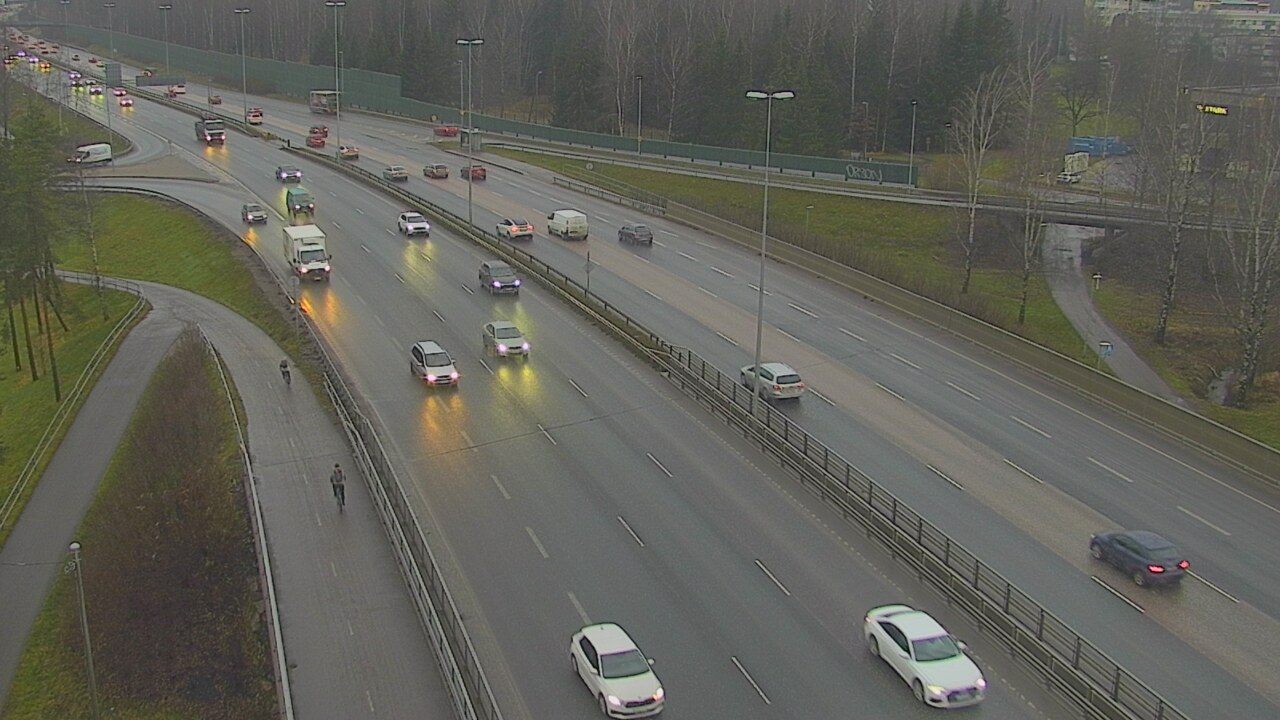 Weather Camera Image Väg 101 Helsingfors, Vichtisvägens korsning, Helsinki, Uusimaa