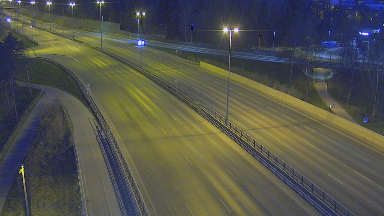 Weather Camera Image Väg 101 Helsingfors, Vichtisvägens korsning, Helsinki, Uusimaa