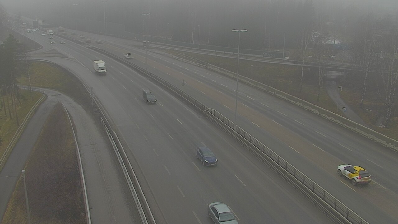Weather Camera Image Road 101 Helsinki, Vihdintien risteys, Helsinki, Uusimaa