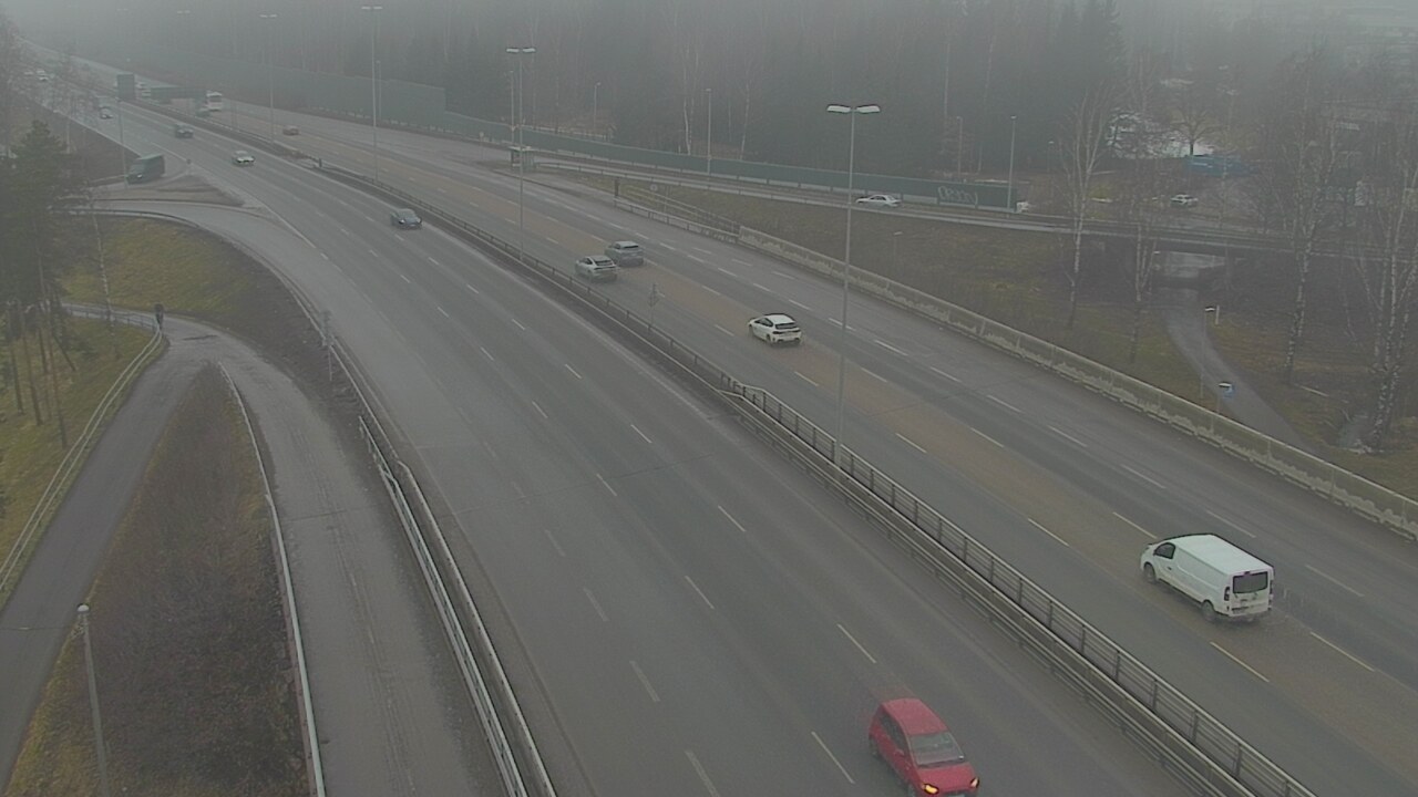 Weather Camera Image Road 101 Helsinki, Vihdintien risteys, Helsinki, Uusimaa