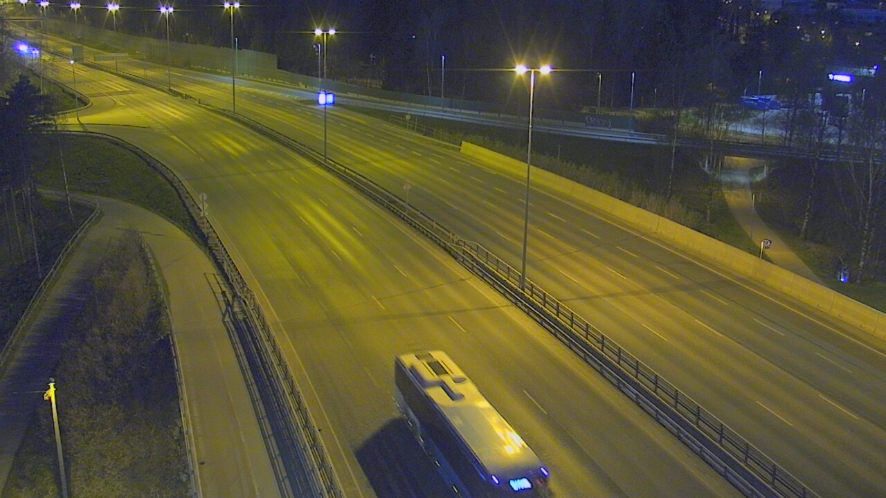Weather Camera Image Väg 101 Helsingfors, Vichtisvägens korsning, Helsinki, Uusimaa