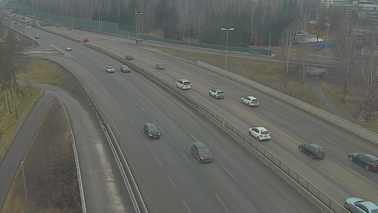 Weather Camera Image Road 101 Helsinki, Vihdintien risteys, Helsinki, Uusimaa
