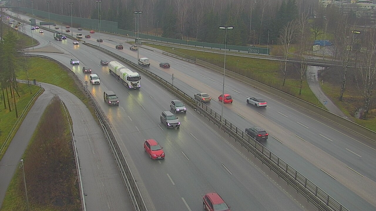 Weather Camera Image Väg 101 Helsingfors, Vichtisvägens korsning, Helsinki, Uusimaa