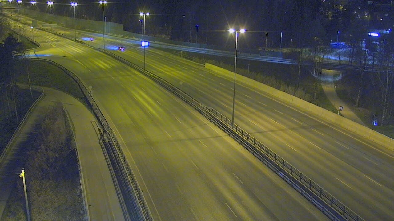 Weather Camera Image Road 101 Helsinki, Vihdintien risteys, Helsinki, Uusimaa