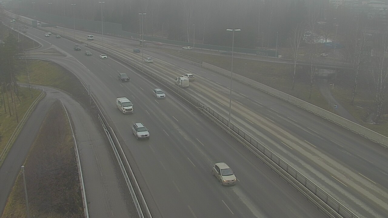 Weather Camera Image Road 101 Helsinki, Vihdintien risteys, Helsinki, Uusimaa