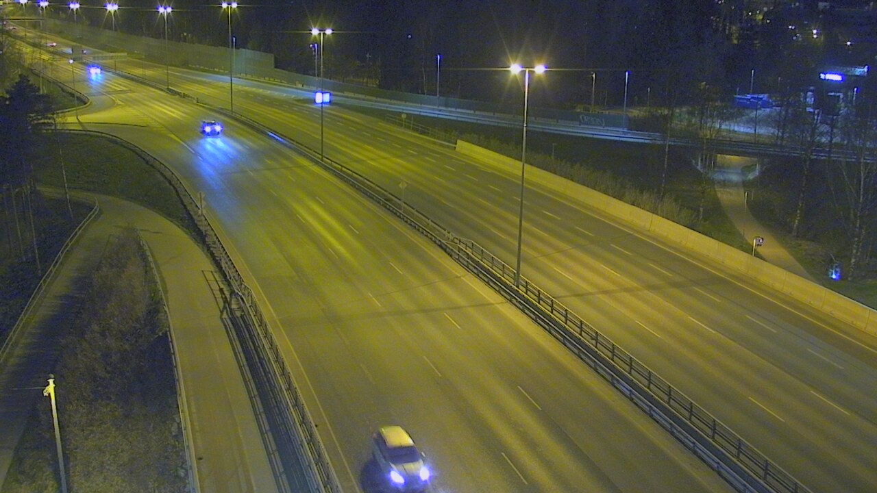Weather Camera Image Road 101 Helsinki, Vihdintien risteys, Helsinki, Uusimaa