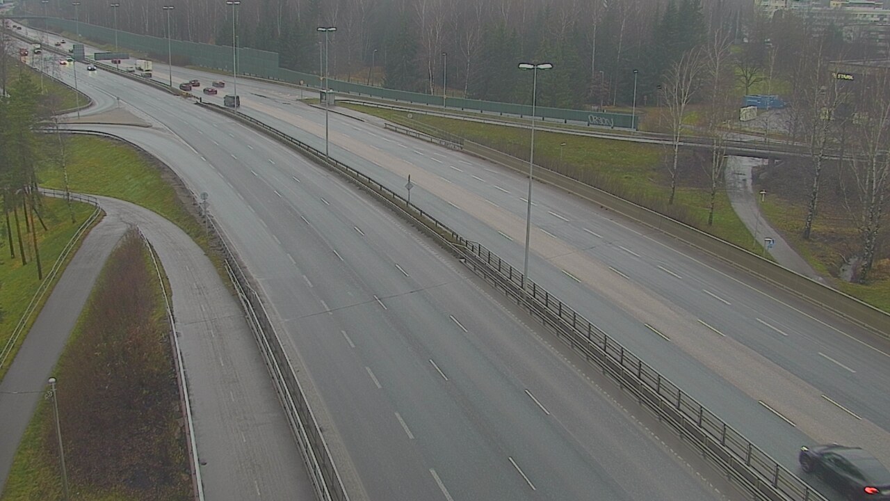 Weather Camera Image Väg 101 Helsingfors, Vichtisvägens korsning, Helsinki, Uusimaa