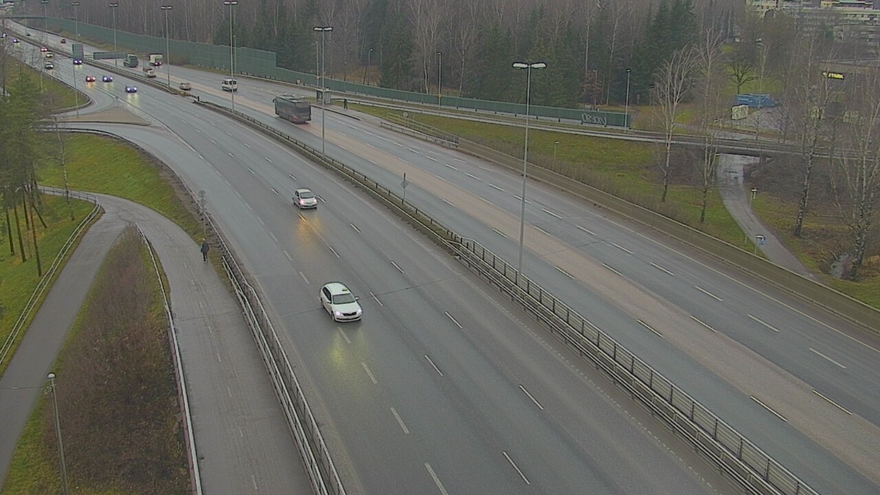 Weather Camera Image Väg 101 Helsingfors, Vichtisvägens korsning, Helsinki, Uusimaa