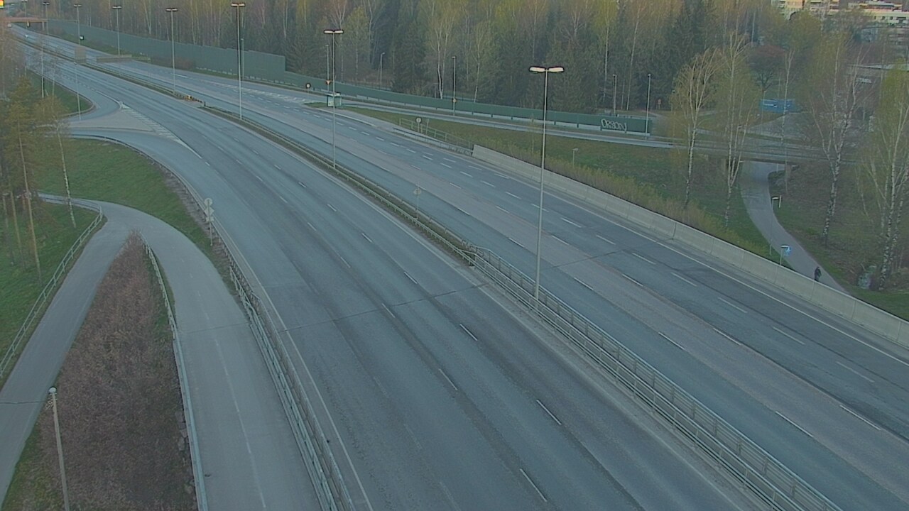 Weather Camera Image Väg 101 Helsingfors, Vichtisvägens korsning, Helsinki, Uusimaa