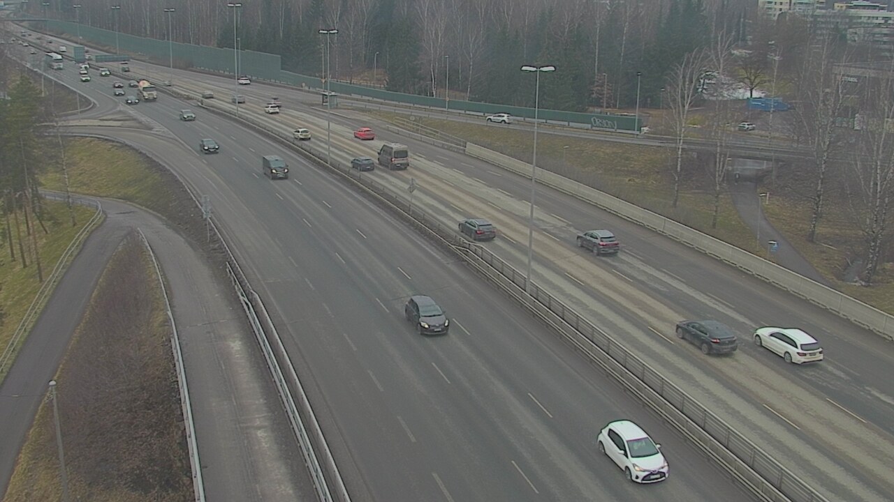 Weather Camera Image Road 101 Helsinki, Vihdintien risteys, Helsinki, Uusimaa
