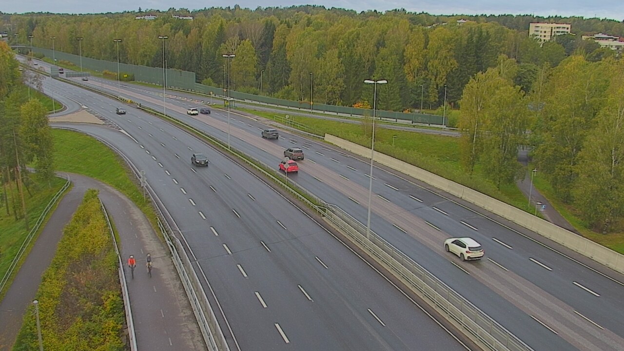 Weather Camera Image Road 101 Helsinki, Vihdintien risteys, Helsinki, Uusimaa