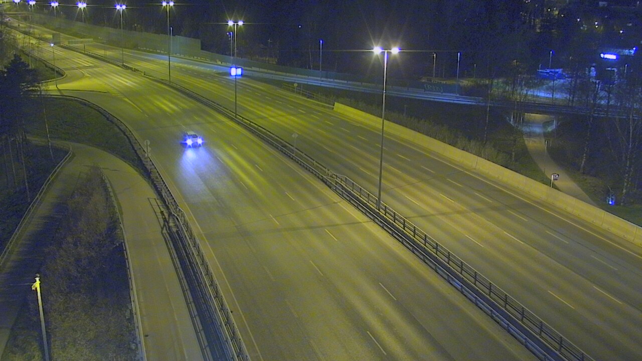 Weather Camera Image Road 101 Helsinki, Vihdintien risteys, Helsinki, Uusimaa
