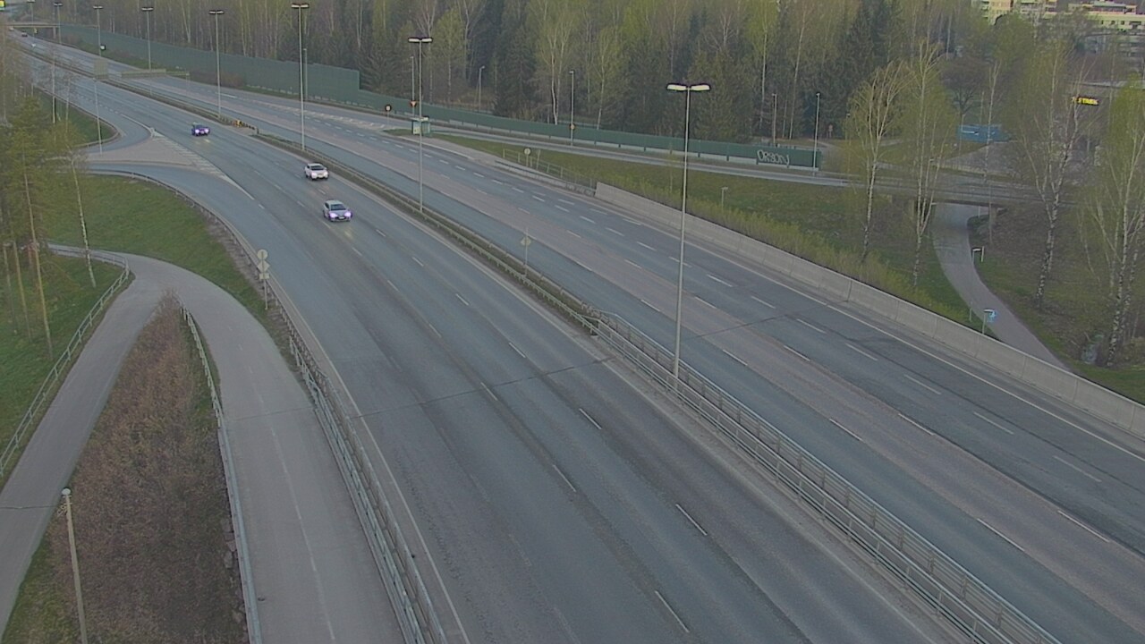 Weather Camera Image Väg 101 Helsingfors, Vichtisvägens korsning, Helsinki, Uusimaa