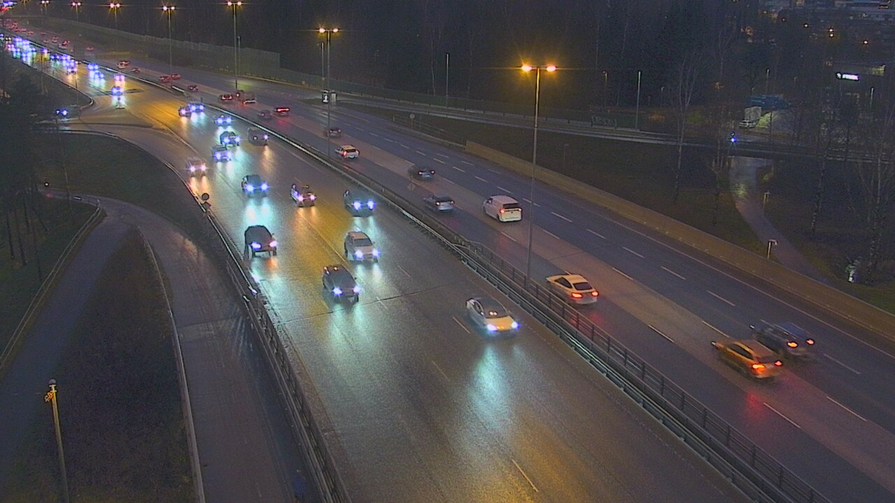Weather Camera Image Väg 101 Helsingfors, Vichtisvägens korsning, Helsinki, Uusimaa