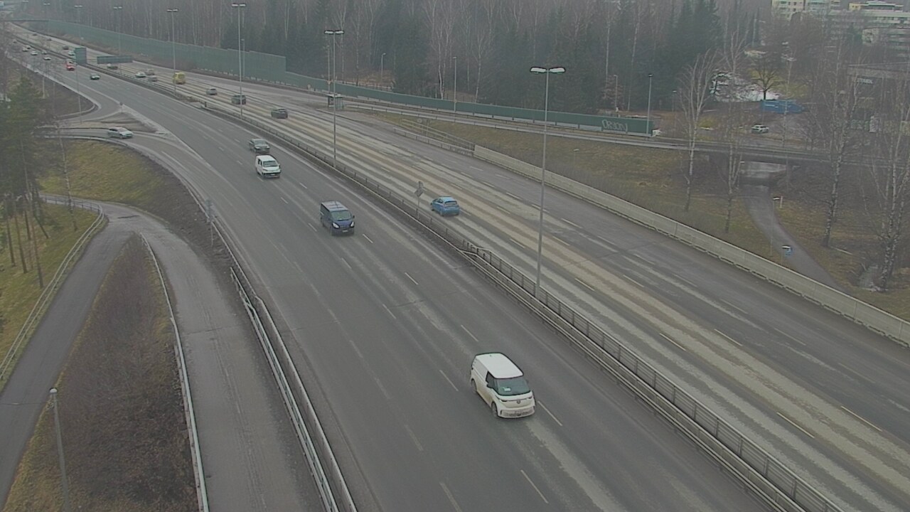 Weather Camera Image Road 101 Helsinki, Vihdintien risteys, Helsinki, Uusimaa