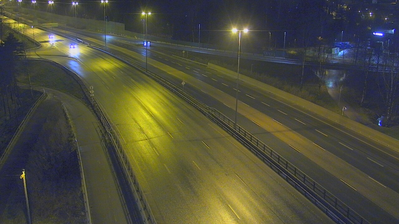 Weather Camera Image Väg 101 Helsingfors, Vichtisvägens korsning, Helsinki, Uusimaa