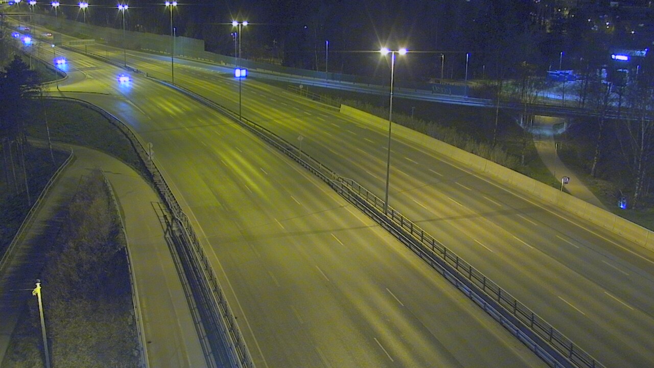 Weather Camera Image Road 101 Helsinki, Vihdintien risteys, Helsinki, Uusimaa