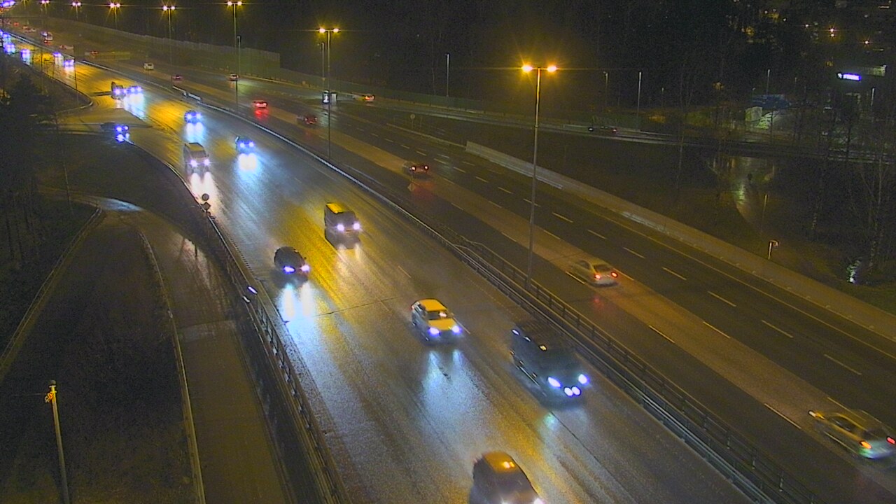 Weather Camera Image Väg 101 Helsingfors, Vichtisvägens korsning, Helsinki, Uusimaa