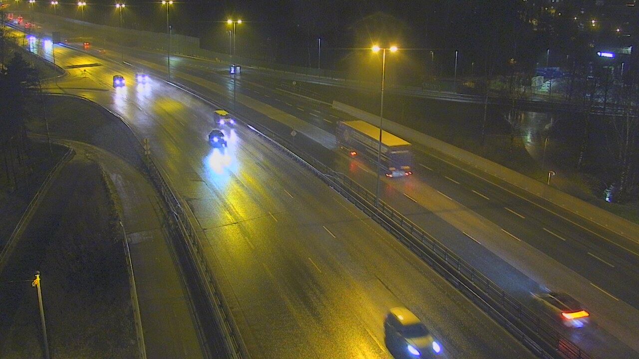 Weather Camera Image Väg 101 Helsingfors, Vichtisvägens korsning, Helsinki, Uusimaa