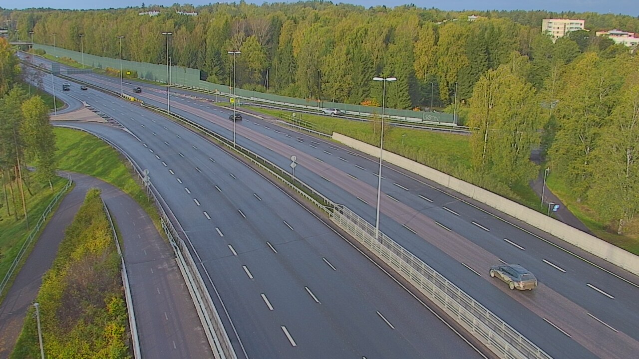 Weather Camera Image Road 101 Helsinki, Vihdintien risteys, Helsinki, Uusimaa