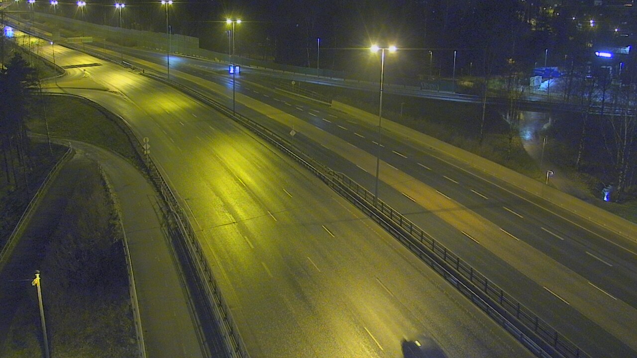 Weather Camera Image Väg 101 Helsingfors, Vichtisvägens korsning, Helsinki, Uusimaa