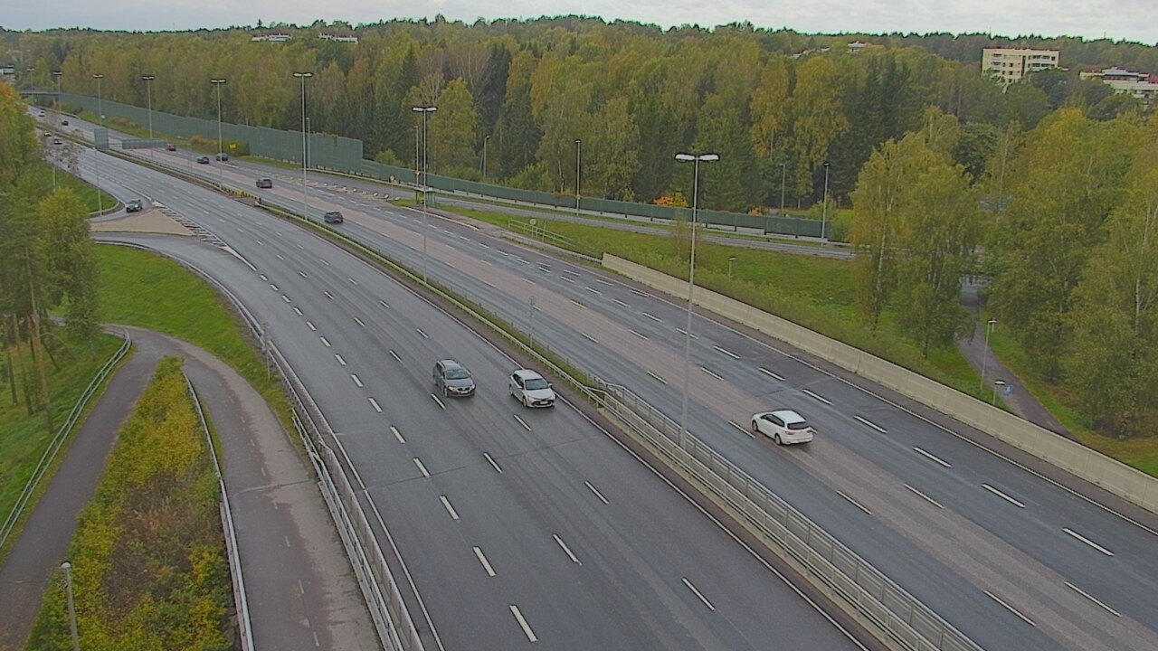 Weather Camera Image Road 101 Helsinki, Vihdintien risteys, Helsinki, Uusimaa