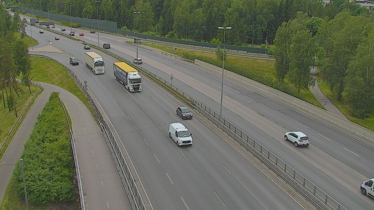 Weather Camera Image Väg 101 Helsingfors, Vichtisvägens korsning, Helsinki, Uusimaa