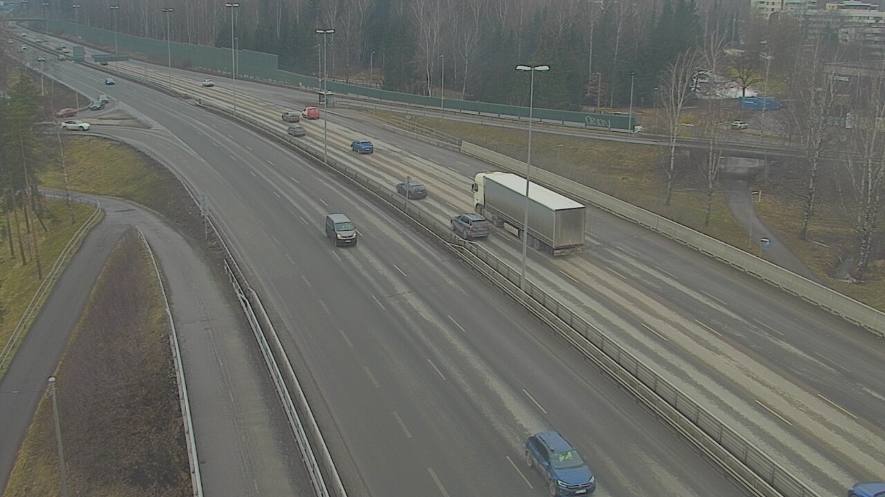 Weather Camera Image Road 101 Helsinki, Vihdintien risteys, Helsinki, Uusimaa