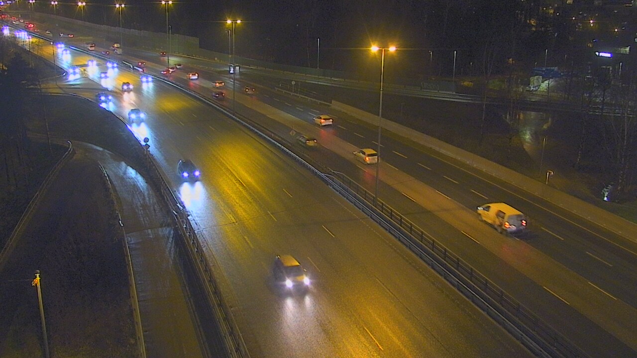 Weather Camera Image Väg 101 Helsingfors, Vichtisvägens korsning, Helsinki, Uusimaa