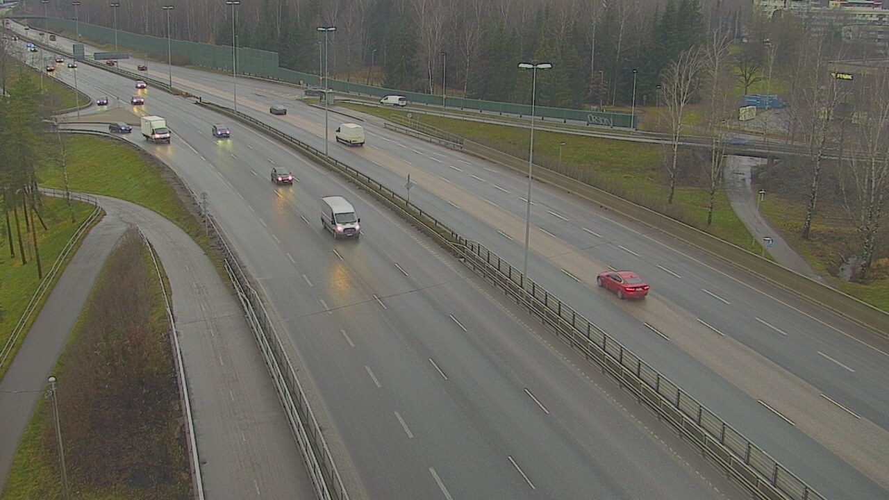 Weather Camera Image Väg 101 Helsingfors, Vichtisvägens korsning, Helsinki, Uusimaa