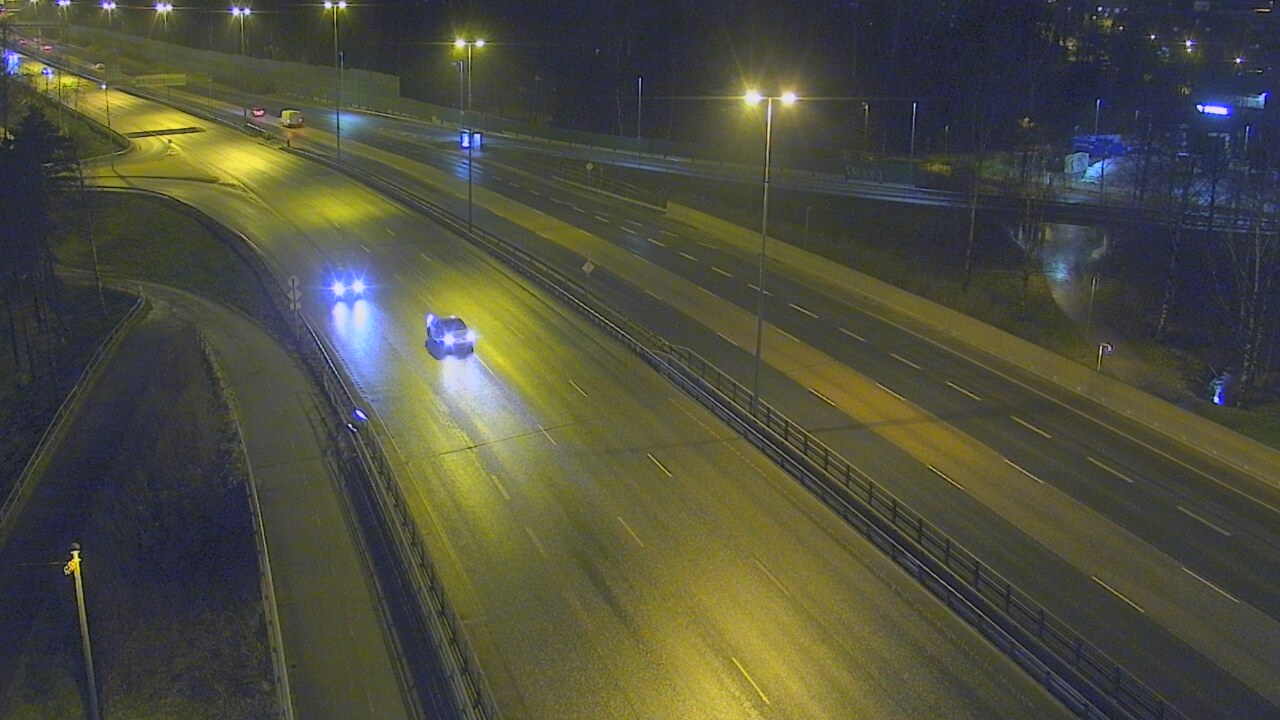 Weather Camera Image Väg 101 Helsingfors, Vichtisvägens korsning, Helsinki, Uusimaa