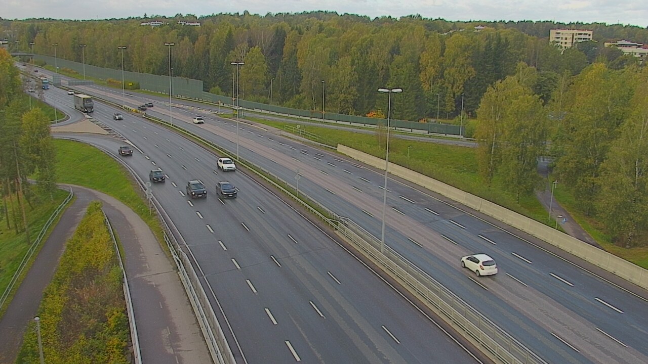 Weather Camera Image Road 101 Helsinki, Vihdintien risteys, Helsinki, Uusimaa