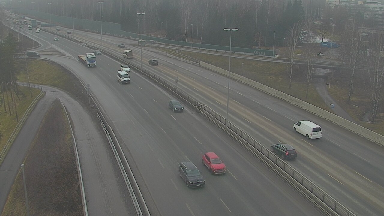 Weather Camera Image Road 101 Helsinki, Vihdintien risteys, Helsinki, Uusimaa