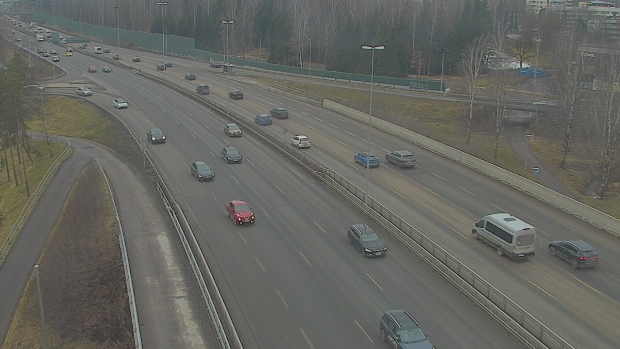 Weather Camera Image Road 101 Helsinki, Vihdintien risteys, Helsinki, Uusimaa