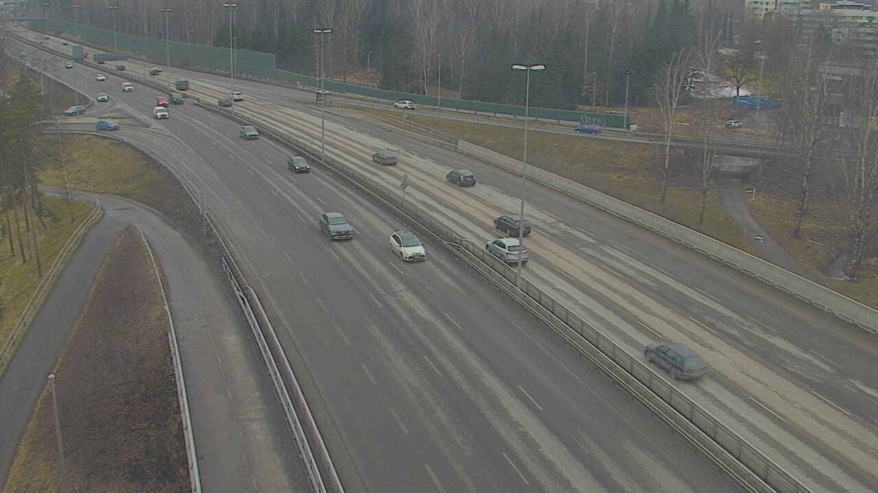 Weather Camera Image Road 101 Helsinki, Vihdintien risteys, Helsinki, Uusimaa