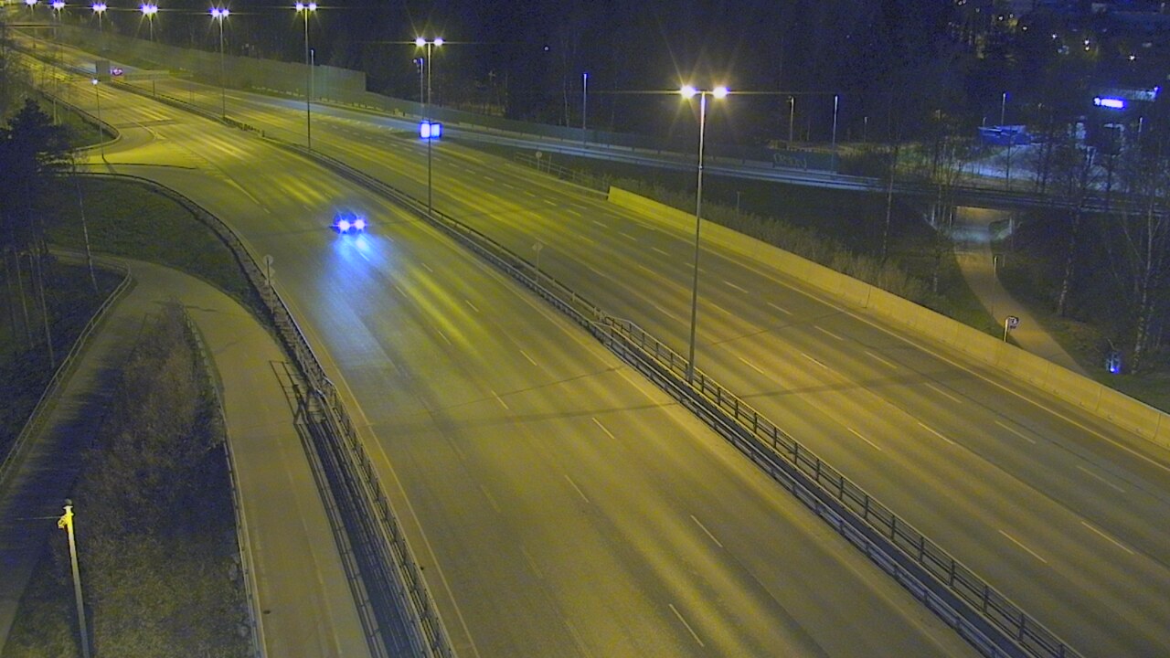 Weather Camera Image Road 101 Helsinki, Vihdintien risteys, Helsinki, Uusimaa