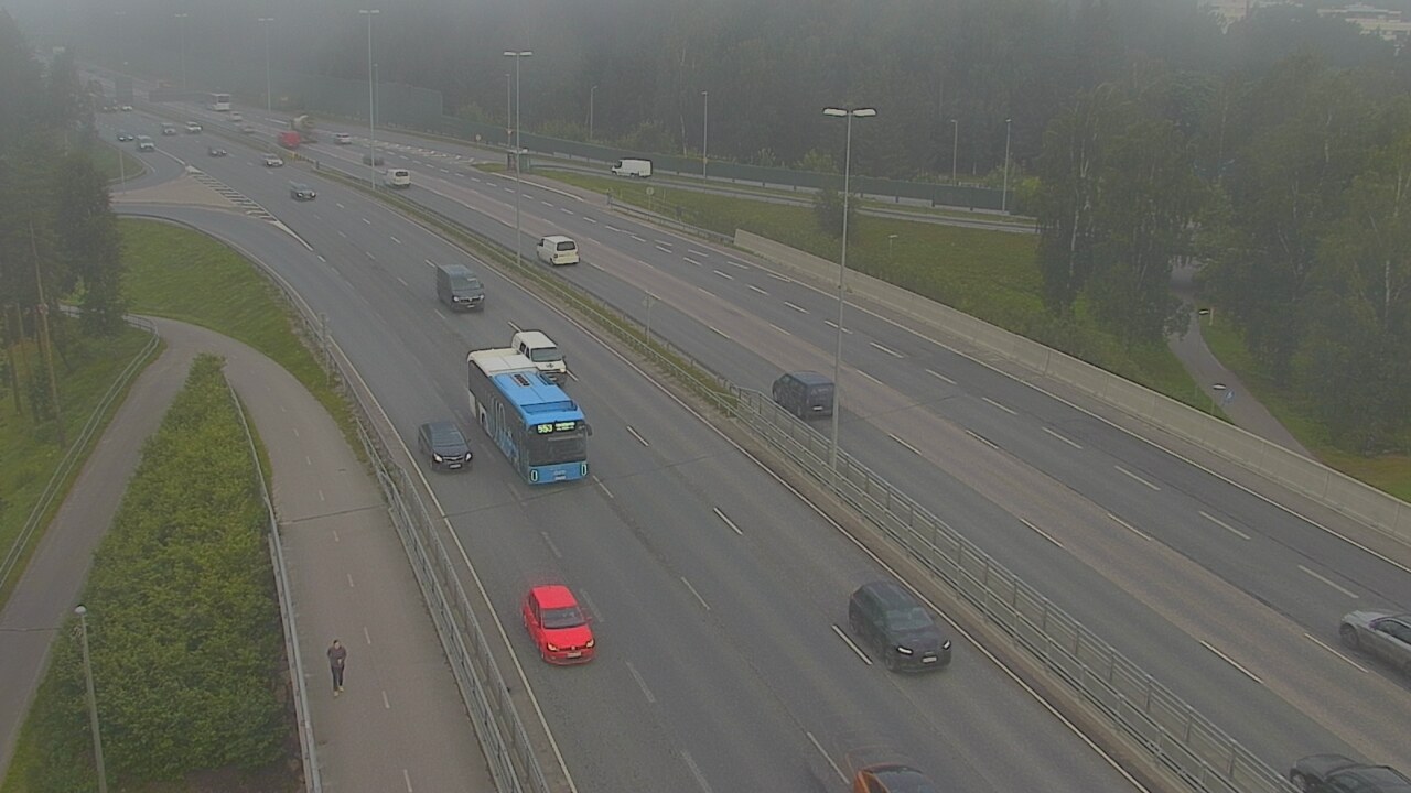 Weather Camera Image Road 101 Helsinki, Vihdintien risteys, Helsinki, Uusimaa